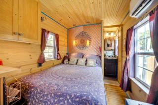 Walk to Lake Travis Austin Tiny Home with Hot Tub! - 2