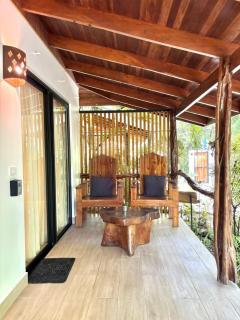 Makanas Beach Bungalows - 9