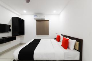 Collection O Mythri Hotel Near By ECIL, AS RAO Nagar, Sainikpuri - 4