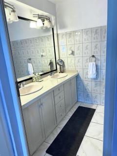 The Big Blue Condo - 1
