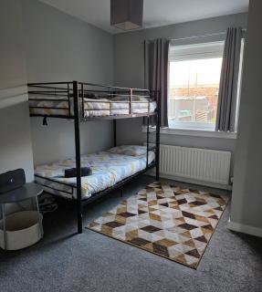 FM Homes & Apartments 3 Bedroom House Motherwell - 5