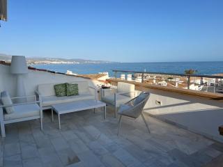 ANGY Banus - 1