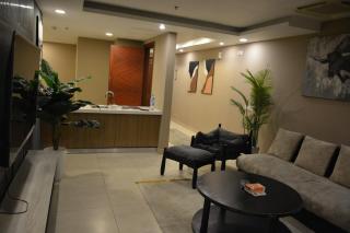 Goldcrest Mall & Residency Luxury Apartments by Alvis Suite - 3