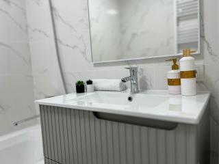 Urban Comfort Apartment - 3