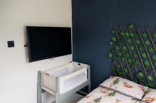 Cabin at Animal Rescue Sanctuary - Sleeps 2 - 6