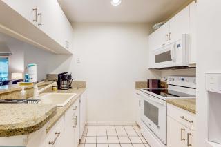 Sea Colony - 53033 Lakeshore Dr - 1