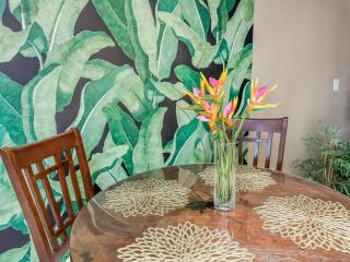 Beachside Bliss 2BD Suite with Pool Near Kamaole Beach II - 3