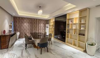 Sujimoto Residences MacDonald - 8