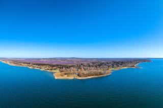 Lakeside Serenity House - Happy Rentals - 9