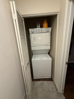 2BR With Parking!! - 0