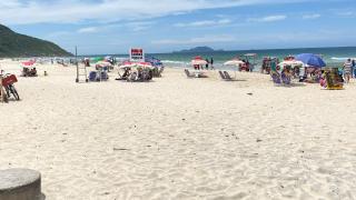 Res. c/ piscina borda infinita passos da praia e ao lado da Sorveteria - 2