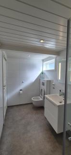 Koselig feriehus ved fjorden med panorama utsikt - 2