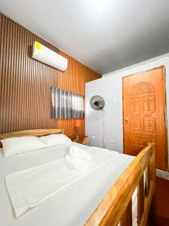 Surf Town Hostel - 0