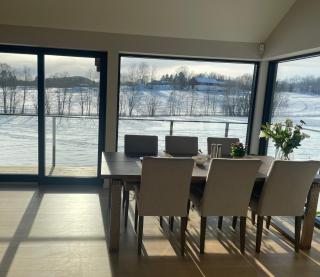 Peaceful rooms in a Modern and comfortable home - 1