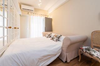 Lovely Estoril Corner near Beach, Casino & train - 2