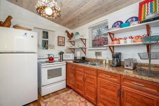 Charming 2Bd 1Bth Cottage near River - Melwood - 3