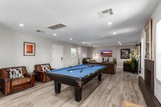 Pristine Sunset- In Old Town - Private Pool - BBQ - 2