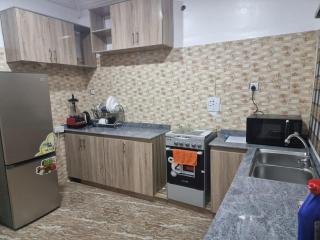 LORDS AND ROSES Luxury Apartments - 9