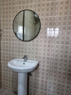 LORDS AND ROSES Luxury Apartments - 4