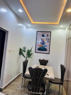 LORDS AND ROSES Luxury Apartments - 3