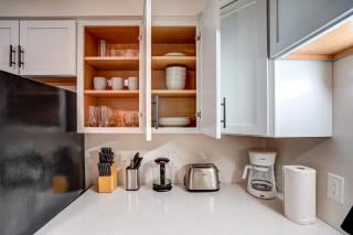 Pets Ok with Free parking and Dishwasher on Willy Street - 2