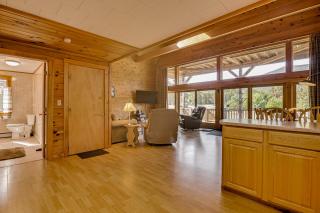 Mountain-View Deck! Cabin By Mt Abraham Skiing - 1