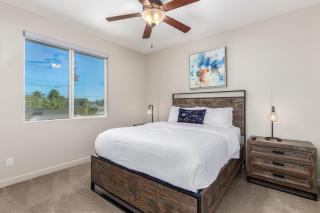 Old Town LuxeScape-6 Bedrooms-Private Pool&Spa - 3