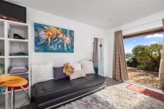 Coastal Serenity - Tapuaetahi Beach Escape - 1