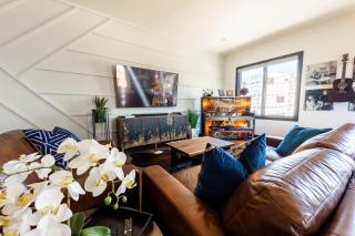 LUXE-Broadway Getaway-Heart of Gulch-Mins to Broadway - 1