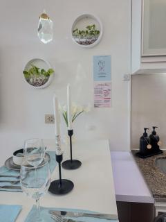 nJoy! Tropical Breeze at Venice Canal View - 1