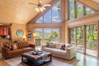 Queen Ridge Cabin - 3