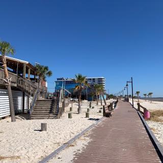 Coastal Oasis on Biloxi Beach - Gulf Coast Vac Home - 8
