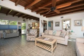 Charming Bayfront Cottage in Heart of Islamorada with Pool, Dockage, Beach, Kayaks & More - Islamorada - 5
