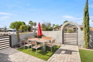 Sierra House Desert Oasis 2 outdoor spaces - 6