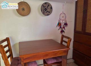 Cozy Apartment Downtown - 3