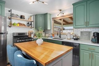 Lakeside Landing. Pad Private Hot Tub Pets Welcome - 1