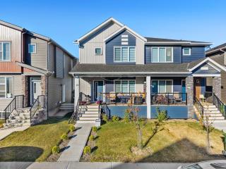 Modern 2BR Private Suite Near Calgary Airport - 8