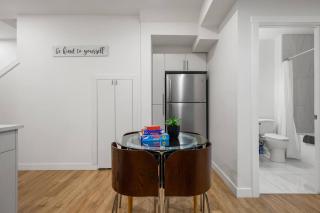 Modern 2BR Private Suite Near Calgary Airport - 3