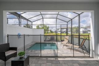 Stylish Property with Private Pool - 8