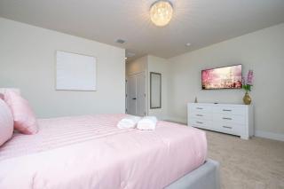 Stylish Property with Private Pool - 6