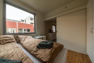 Cozy Central Apartment - Unique Wall Paintings - 7