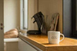 Cozy Central Apartment - Unique Wall Paintings - 3