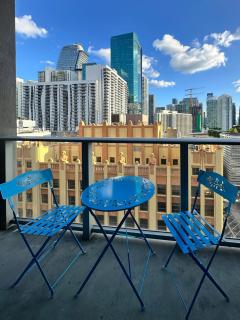 Chic High Flr 2bed 1bth Roofftop Pool FreeParking - 1