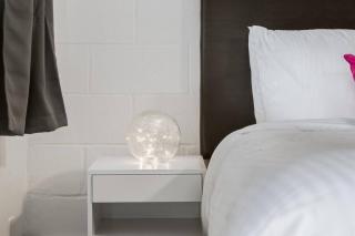 Gateway Suites Charming Stay perfect for 4 Guests - 2