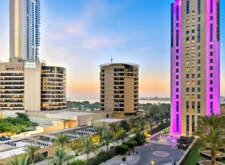 Marina 2BR with 31st-Floor Ocean View - 3