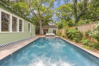 Pecan Pool House - 3