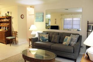 Sun, Sand & Savings - Bonita Cozy Cottage Escape - 4