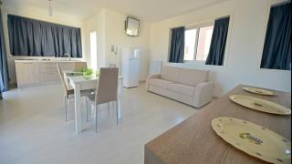Leo Apartments - 1