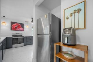 Steps to Beach Pool + Hot Tub 2025 Remodeled! - 4