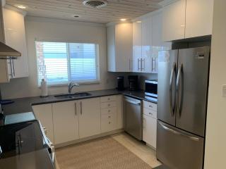 Bunk Up by the Beach – 3BR Just Steps to Beach - 2